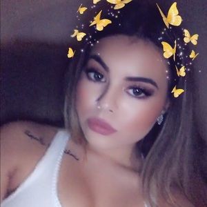 Meet your Posher, Embrace